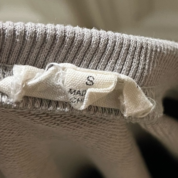 Roolee Smiley Face Gray Sweatshirt size small - Picture 2 of 5